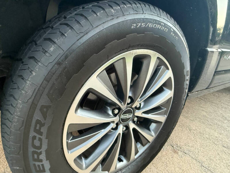 2017 Lincoln Navigator Select