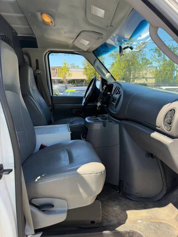 2008 Ford E-Series E-250