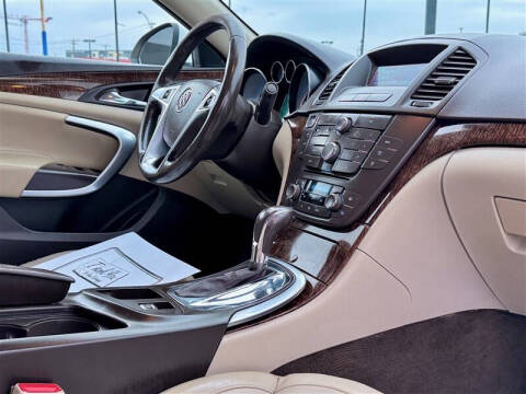 2012 Buick Regal Premium 1
