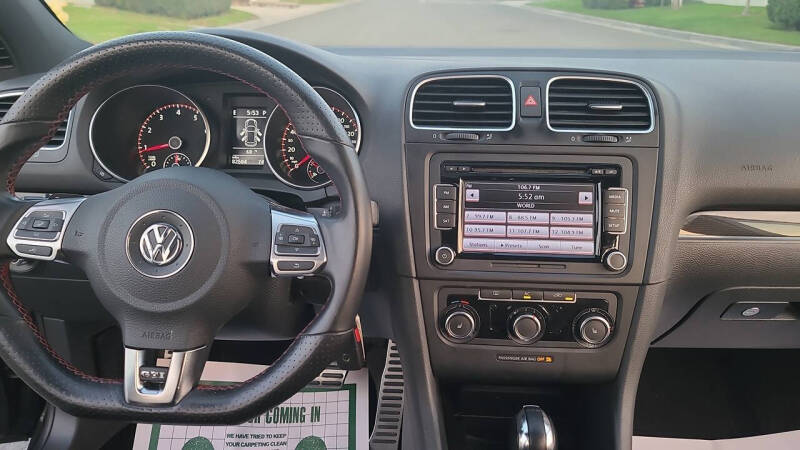 2011 Volkswagen GTI Base PZEV