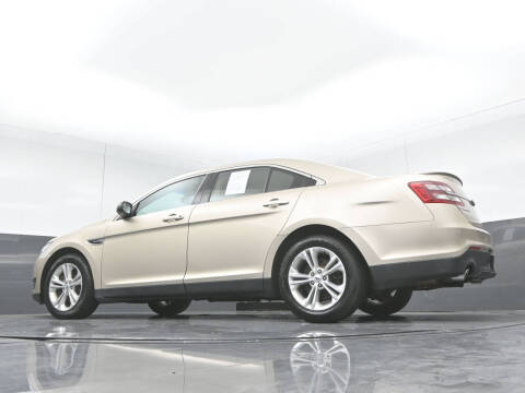 2017 Ford Taurus SEL