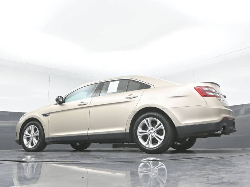 2017 Ford Taurus SEL