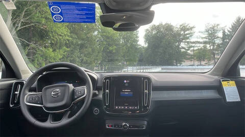 2026 Volvo XC40 B5 Core