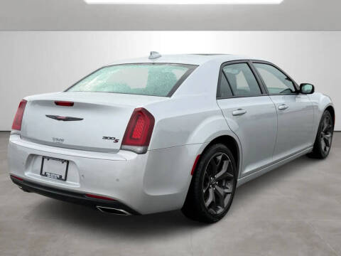 2023 Chrysler 300 S V6