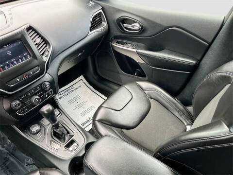 2021 Jeep Cherokee Latitude Plus