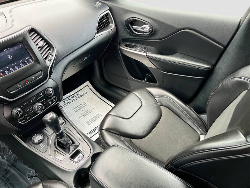 2021 Jeep Cherokee Latitude Plus