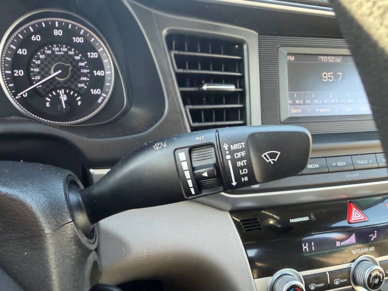 2020 Hyundai Elantra