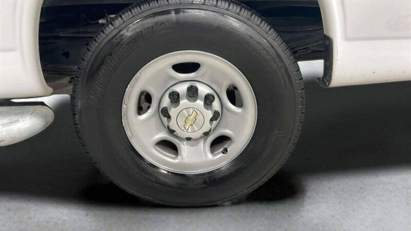 2024 Chevrolet Express 2500