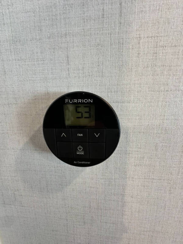 2024 Dutchmen Kodiak 2921FKDS