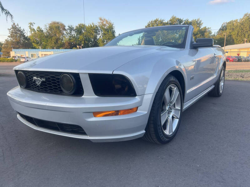 2006 Ford Mustang GT Deluxe