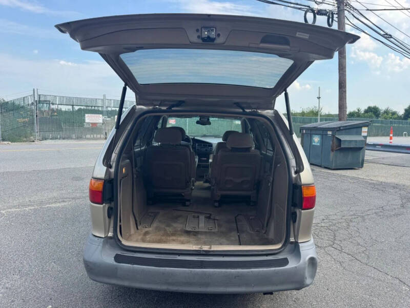 2000 Toyota Sienna