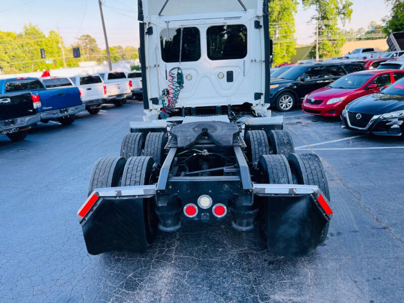 2015 Freightliner Cascadia