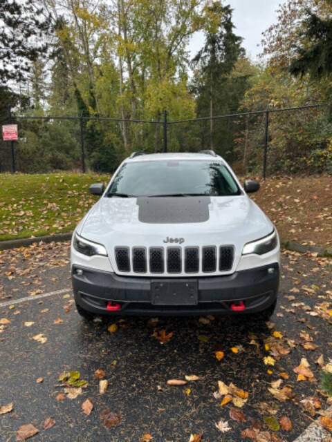 2019 Jeep Cherokee for sale at Sparks Motors LLC in Federal Way, WA