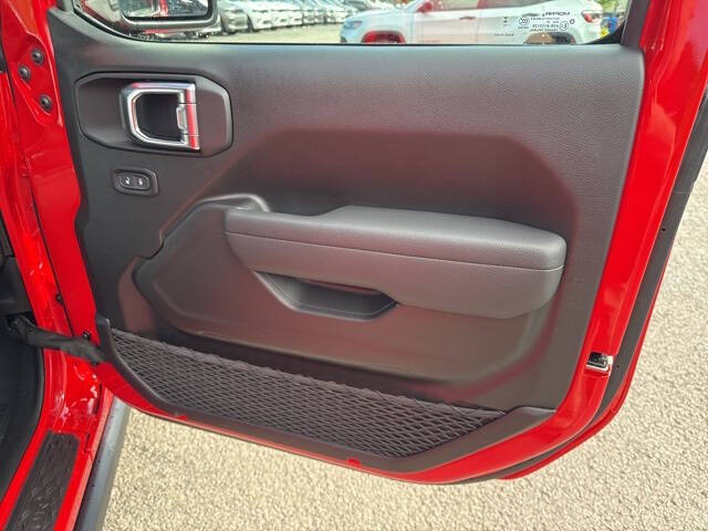 2025 Jeep Gladiator Willys