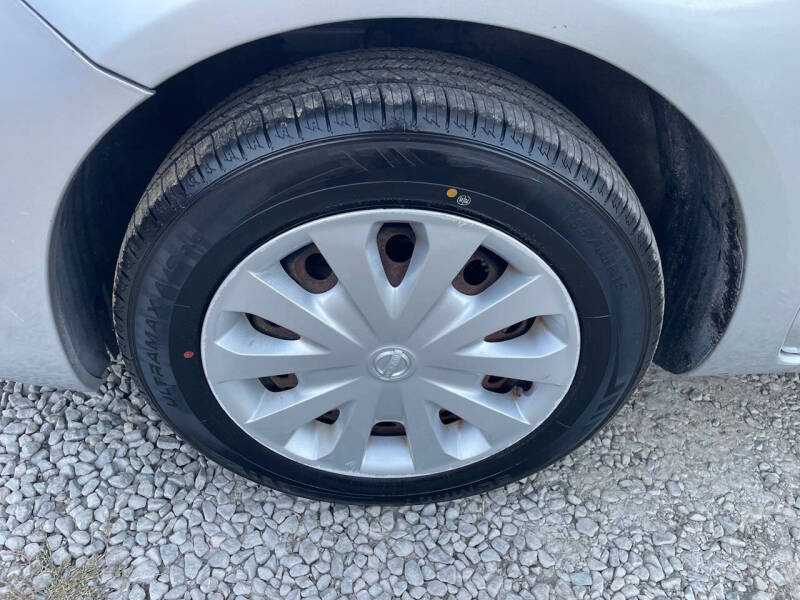 2018 Nissan Versa SV