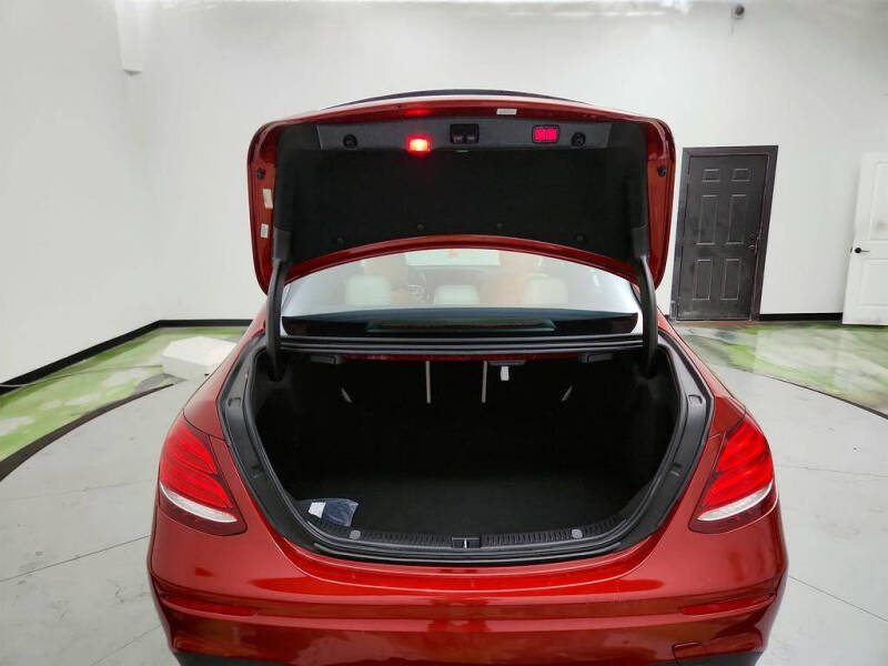 2019 Mercedes-Benz E-Class E 300