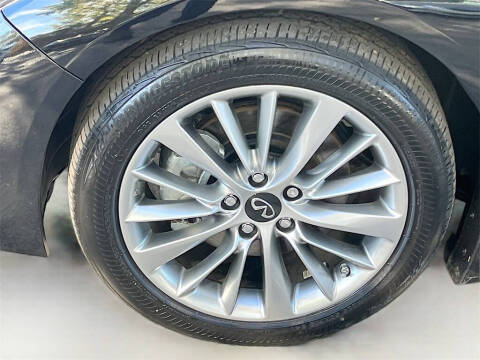 2023 Infiniti Q50 Luxe