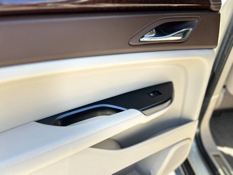 2013 Cadillac SRX Performance Collection