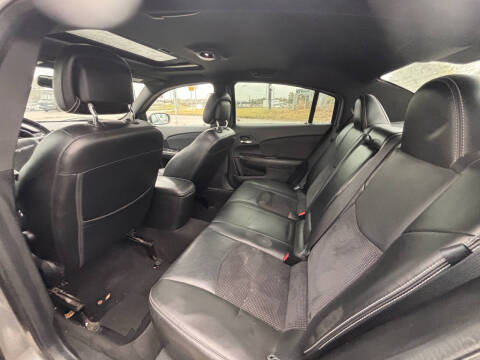 2013 Chrysler 200 Limited