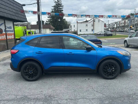 2020 Ford Escape Hybrid SE Sport