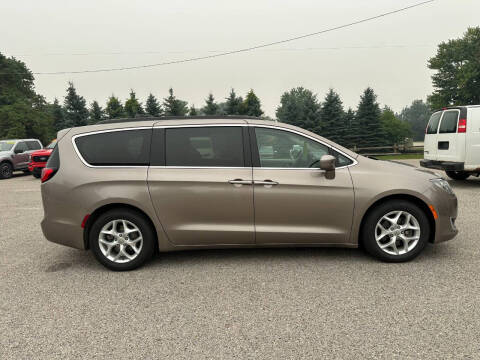 2018 Chrysler Pacifica Touring Plus