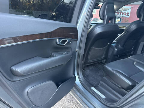 2017 Volvo XC90 T5 Momentum