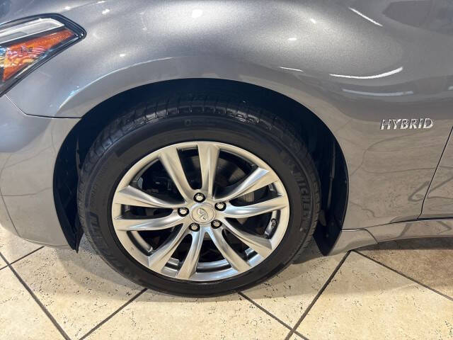 2016 Infiniti Q70 Hybrid