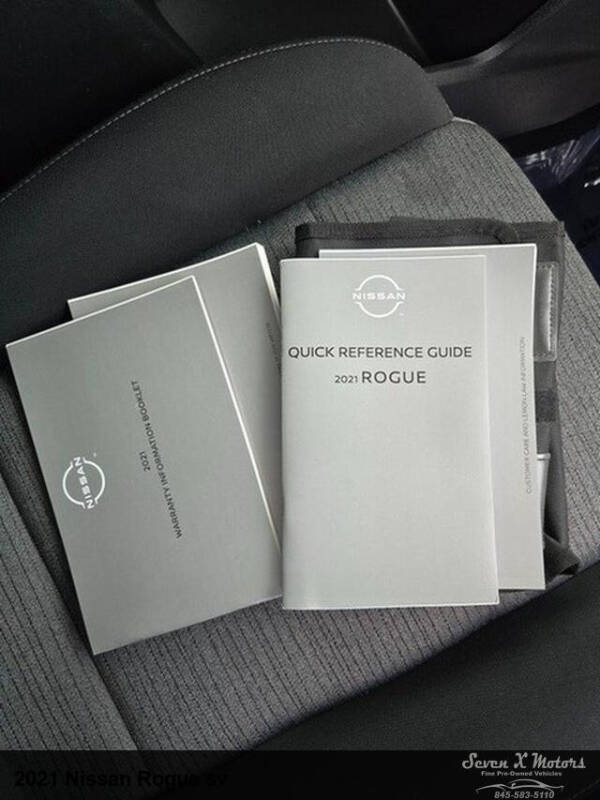 2021 Nissan Rogue SV