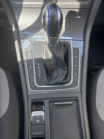 2016 Volkswagen e-Golf SE