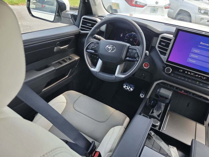 2024 Toyota Sequoia SR5
