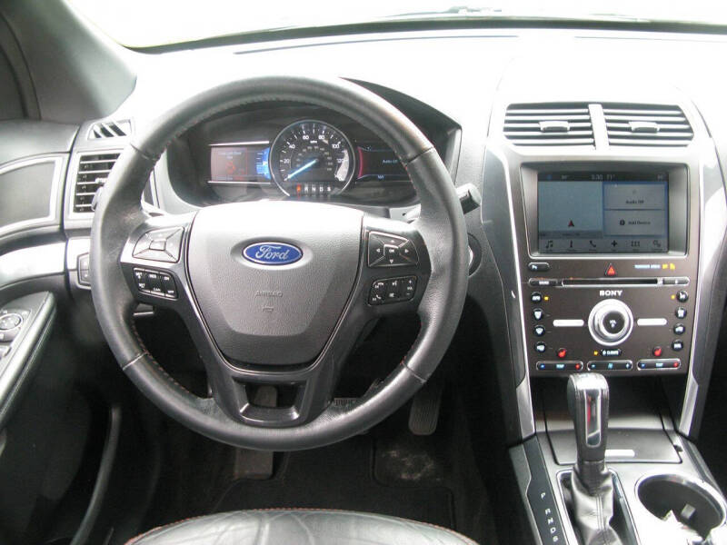 2017 Ford Explorer Sport