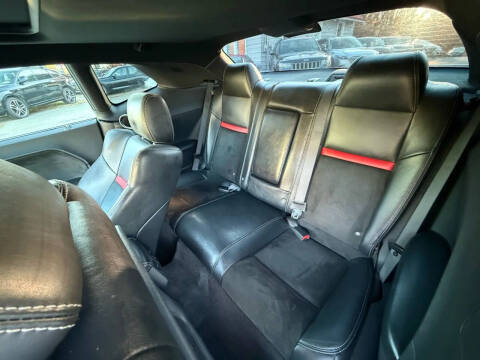 2009 Dodge Challenger SRT8