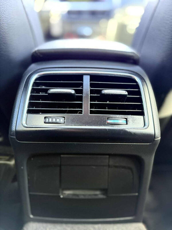 2010 Audi A5 2.0T quattro Premium Plus