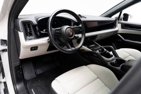 2024 Porsche Cayenne Coupe
