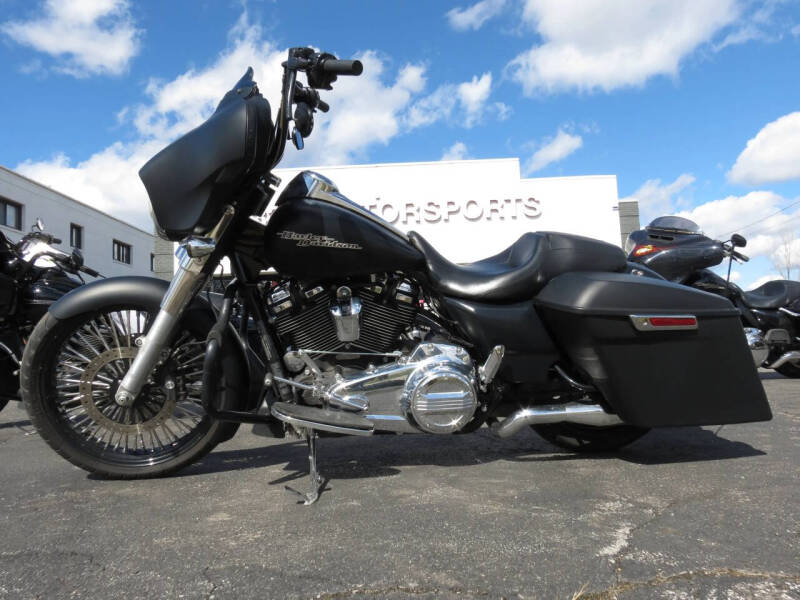 2017 Harley-Davidson Street Glide