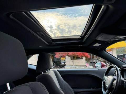 2017 Dodge Challenger R/T Plus