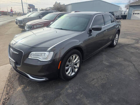 2017 Chrysler 300 Limited