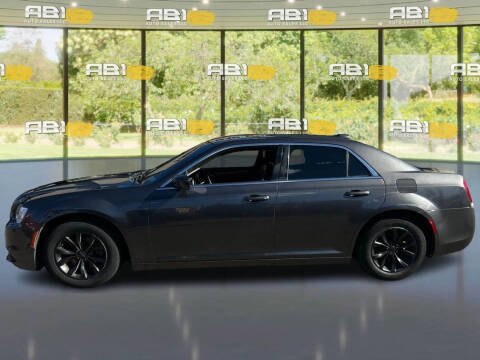 2016 Chrysler 300 Limited Anniversary