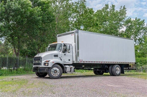 2021 Mack MD6