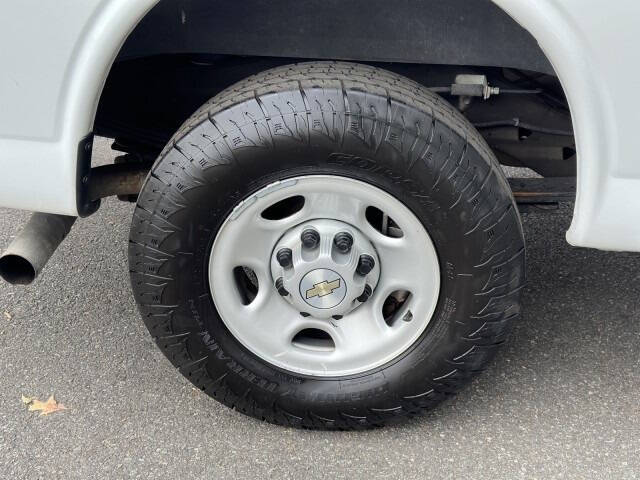 2023 Chevrolet Express 2500