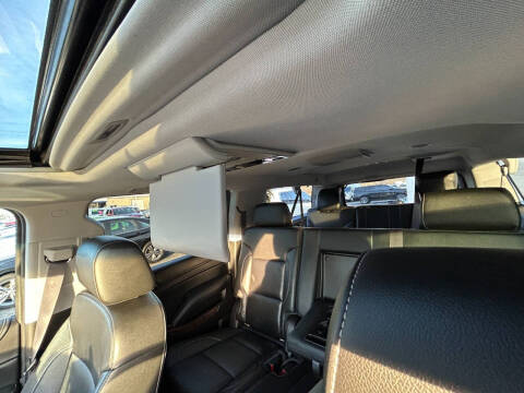 2017 Chevrolet Suburban LT