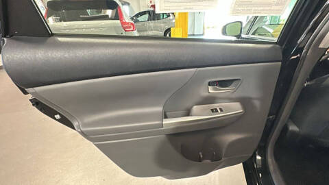 2012 Toyota Prius v Five