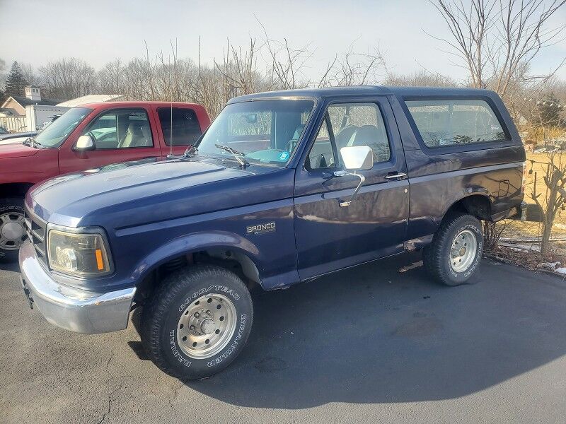 1994 Ford Bronco XL 4WD