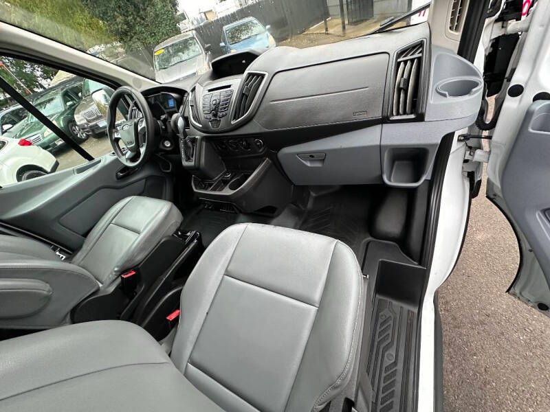 2018 Ford Transit 350