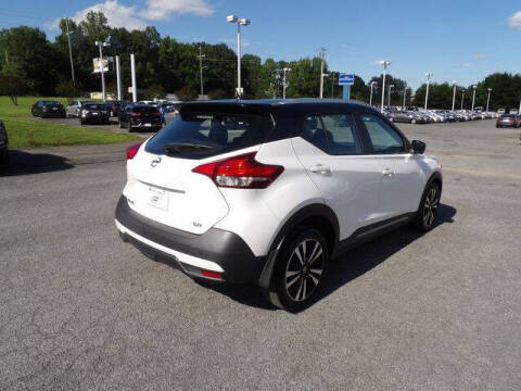 2019 Nissan Kicks SR