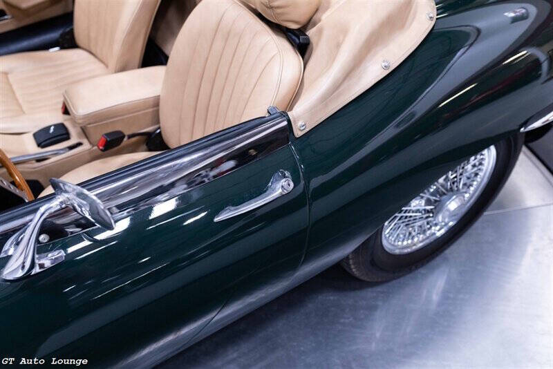 1970 Jaguar E-Type 34