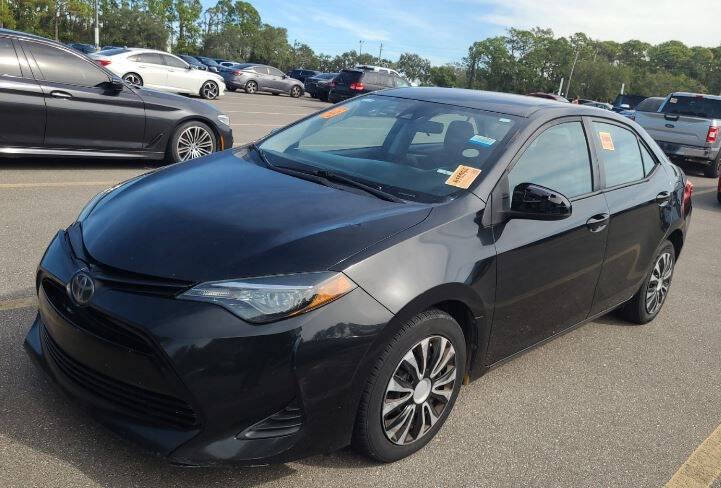 2019 Toyota Corolla LE's photo