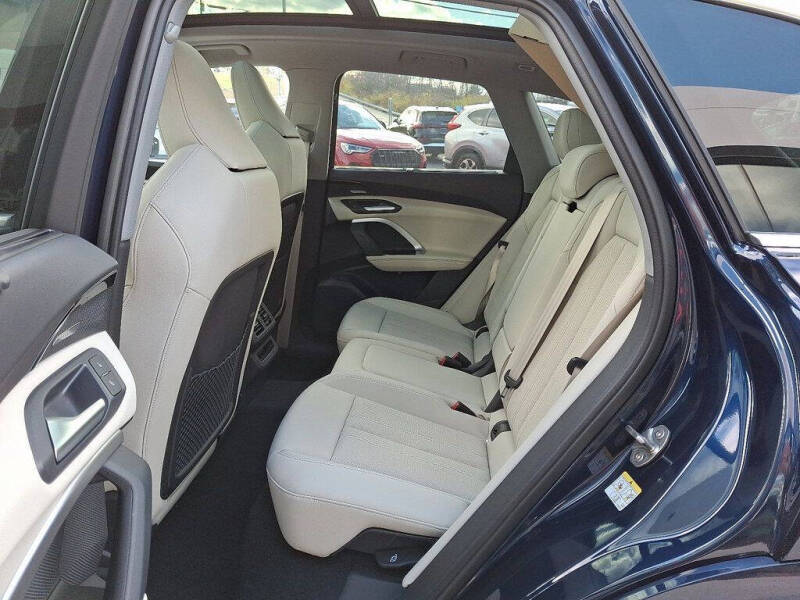 2025 Audi Q5 quattro Prestige TFSI