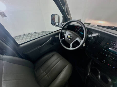 2024 Chevrolet Express 2500
