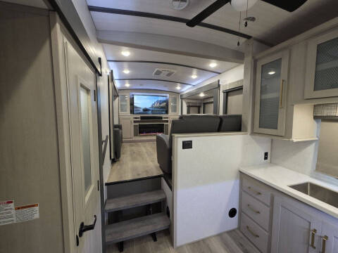 2024 Forest River Heritage Glen 36FL